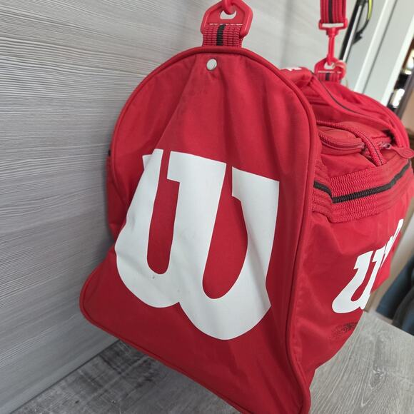 Wilson Red Tour Duffle 19" Bag Vintage 90s - 1 Outside Zip Double Handle & Strap - Picture 11 of 16